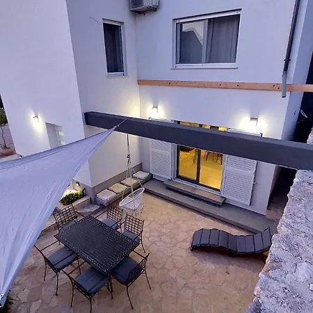 Apartman Zlatan Np Krka *