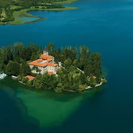 Apartman Zlatan Np Krka * Drniš